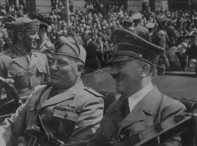 Benito Mussolini e Adolf Hitler.