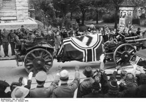Cerimónia oficial do funeral de Erwin Rommel.