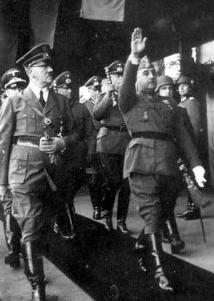 Adolf Hitler e Francisco Franco na estação de comboios de Hendaye.