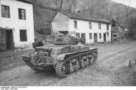 Panzerkampfwagen 35R(f) alemão em acção