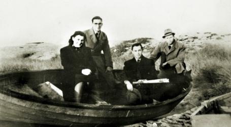 Família de judeus chega à Suécia, depois de escapar da Dinamarca com os nazis a prepararem a repressão de 1943.