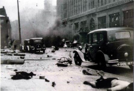 Hotel Cathay de Xangai após um bombardeamento do Exército Nacional Revolucionário (República da China).